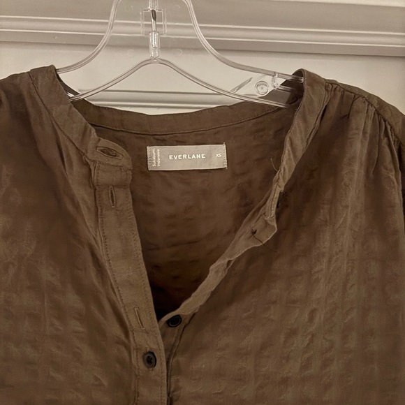 Everlane Olive Green Textured Button-Up Dress - Picture 5 of 7